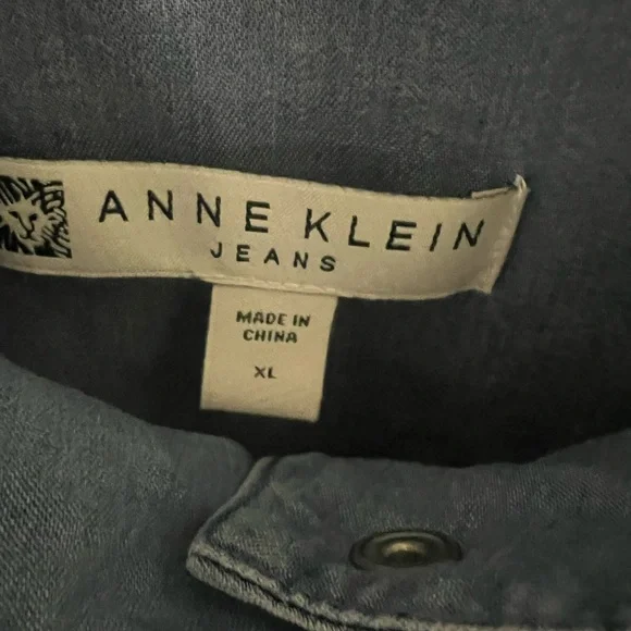 New with Tags Anne Klein Women's Utility Light Weight Denim Size XL Jacket - Picture 2 of 6